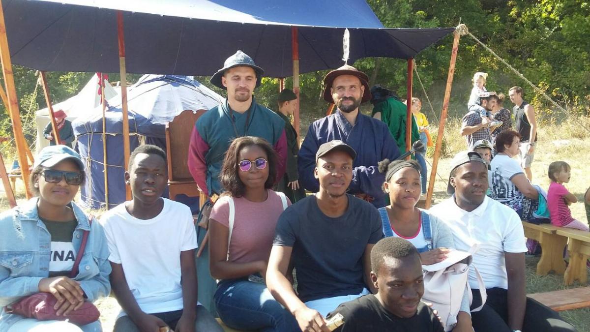 Students from South Africa at the Festival of Historical Reconstruction «Ukek One day from the life of a medieval city». Фото 4