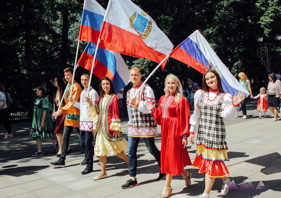 June 12 – Independence Day of Russia. Фото 1